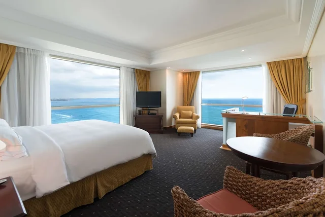 Panoramic, Single, King Bed, Ocean Front، Catalonia Santo Domingo 3/7