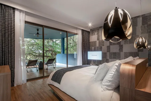 Pool, Banyan, Villa, King Bed، Navana Nature Escape 1/7