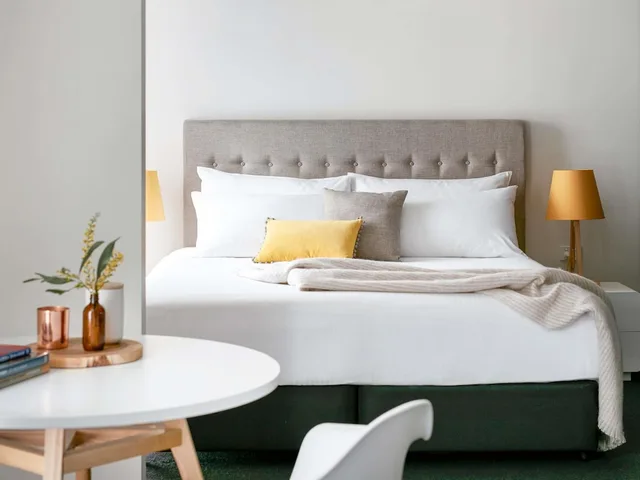 Deluxe, Studio, Suite, Twin Beds, The Watson Adelaide - Art Series 4/6