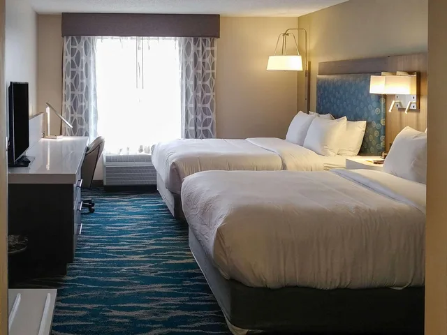 غرفة بسريرين كوين، Comfort Inn and Suites Greenville 3/6