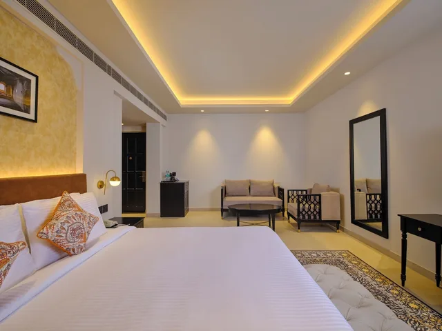 غرفة بريميوم بسرير كينج، Pride Amber Villas Resort 1/4