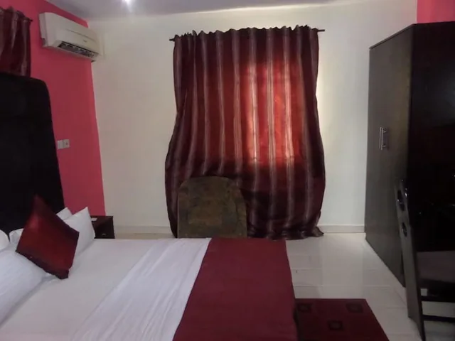 غرفة قياسية بسرير مزدوج، Belfem International Suites 1/5