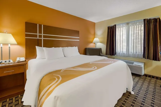 غرفة بسرير كينج لذوي الإعاقة، Quality Inn Ashland I-70 and US 250 2/3