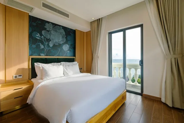 جناح عائلي بسرير كوين بإطلالة على البحر، The Tahiti Beach Hotel Phu Quoc 1/1