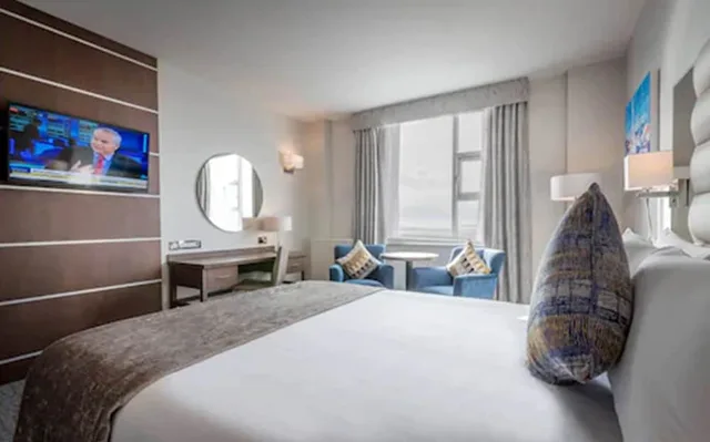 Superior, Triple, 1 Double and 1 Single Bed, Marine Hotel 1/1