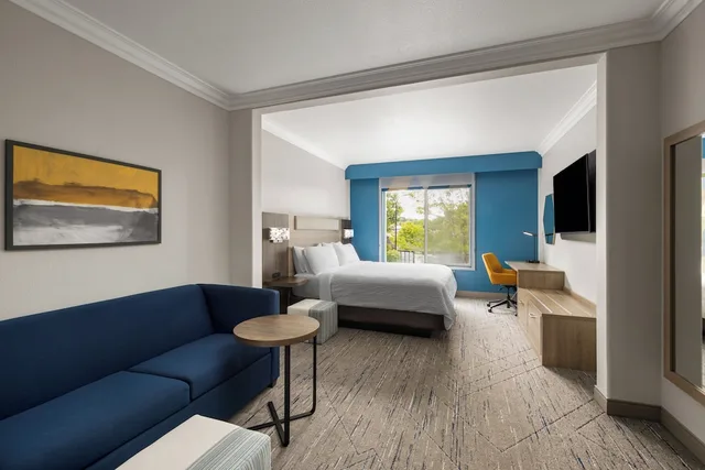 غرفة قياسية بسرير كينج مع أريكة، Holiday Inn Express Hotel And Suites Paso Robles 2/8