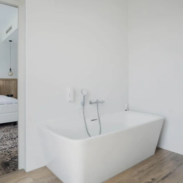 غرفة ديلوكس بسرير مزدوج بحوض استحمام، Hotel Maassluis 3/5