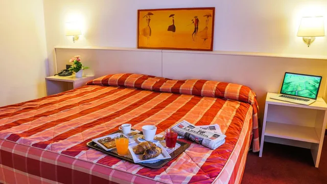 غرفة رباعية، HOTEL GALLIA 2/6