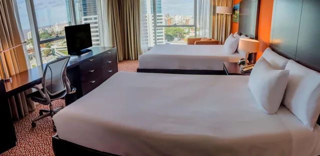 Standard, Double Bed, Hilton Garden Inn Montevideo 1/2