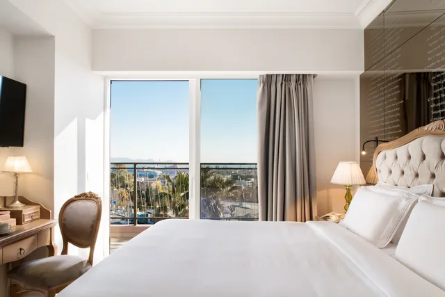 Diktamo Sea View Suite، Metaxa Hotel, Urban Boutique Living 3/9