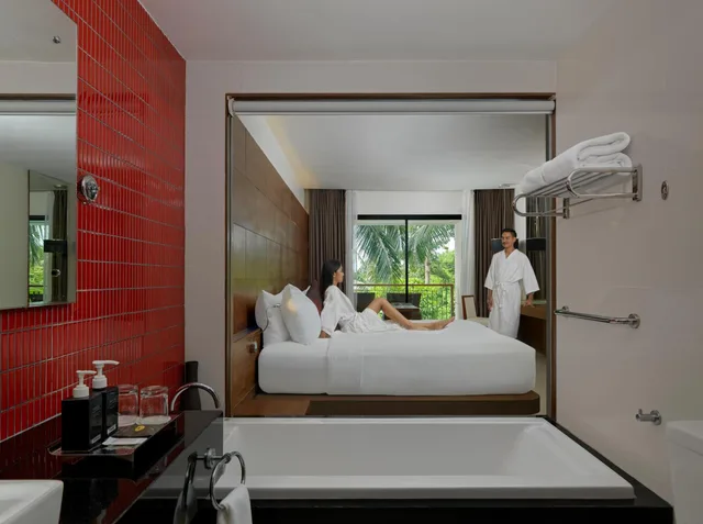 غرفة عائلية بسرير كينج بإطلالة على الحديقة بشرفة، Novotel Phuket Kata Avista Resort And Spa 6/8