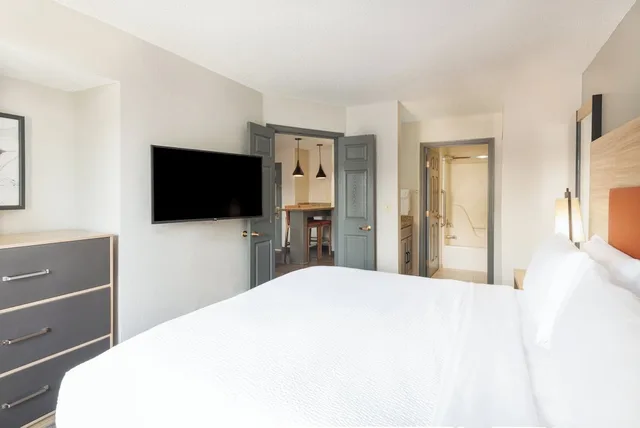 جناح بسرير كوين بغرفة نوم واحدة لذوي الإعاقة، Candlewood Suites Eagan Arpt South - Mall Area, an IHG Hotel 5/7