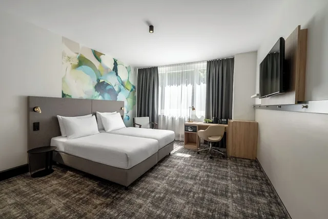 غرفة قياسية بسريرين منفصلين لذوي الإعاقة، Wyndham Garden Munich Messe 6/9