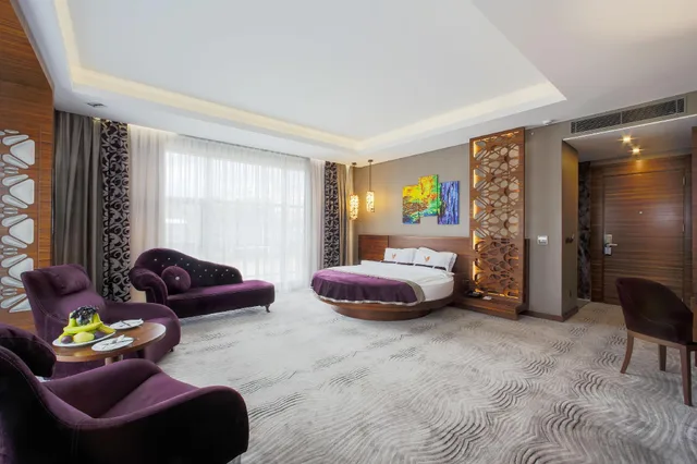 غرفة قياسية بسرير مزدوج وسرير فردي، Gold Majesty Hotel 3/3