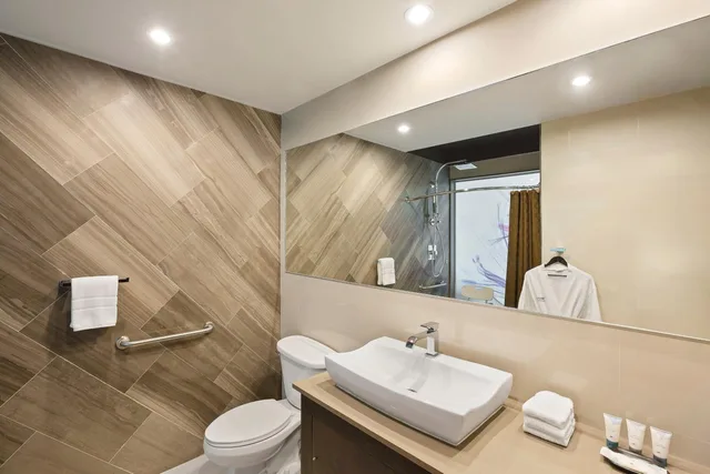 غرفة ديلوكس بسريرين كوين بإطلالة على المدينة، The Westin Panama 5/6