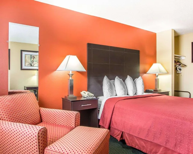 غرفة بسرير كوين، Quality Inn Morton at I-74 5/5