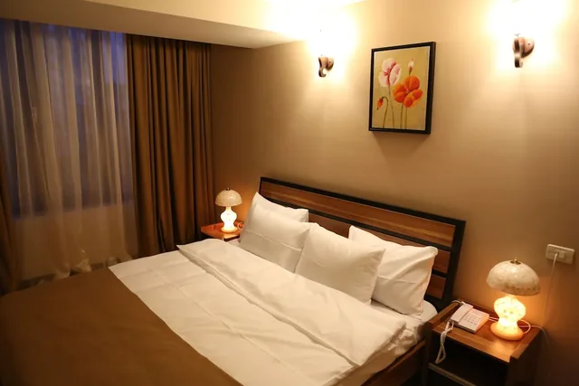 جناح فاخر بسرير كينج، Nairi Hotel 4/5