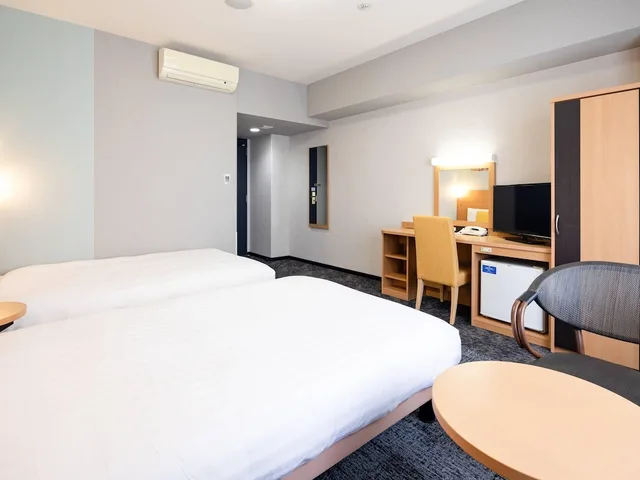 Economy, Twin Beds, Comfort Hotel Naha Prefectural Office 1/6