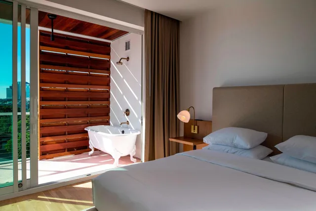 غرفة ديلوكس بسرير كينج، The Sarasota Modern, a Tribute Portfolio Hotel 1/3
