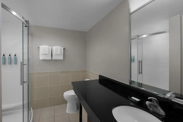 Deluxe, King Bed, Pool View, Sofa, Courtyard Fort Lauderdale East Lauderdale By the Sea 3/3