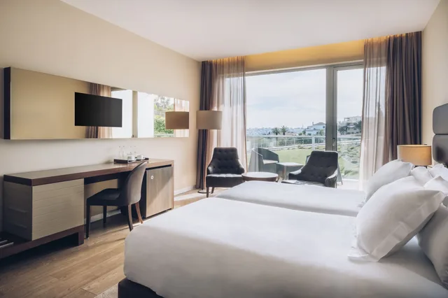 غرفة بسريرين منفصلين بإطلالة على الحديقة، Iberostar Selection Lagos Algarve 3/5