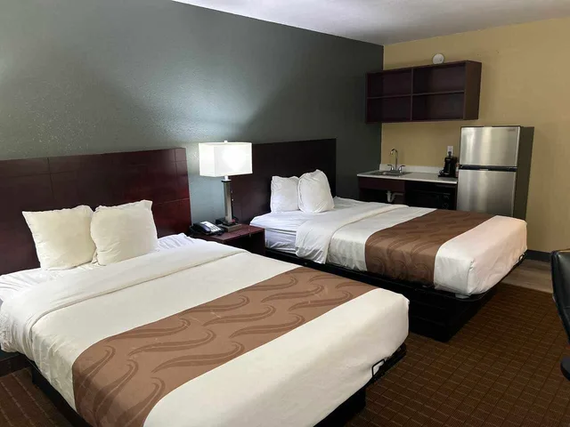 غرفة بسريرين مزدوجين، Suburban Studios Fort Dodge 1/1