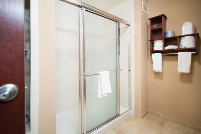 غرفة كبيرة بسرير كينج، Hampton Inn & Suites Greensburg 3/4