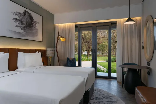غرفة بريميوم بشرفة، Radisson Blu Mosi-oa-Tunya Livingstone Resort 4/10