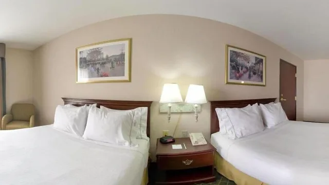 غرفة قياسية بسريرين كوين، Holiday Inn Express Hotel Suites Livingston 3/4