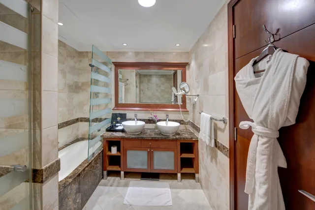 غرفة تنفيذية بسرير مزدوج، Donatello Hotel Al Barsha Dubai 9/9