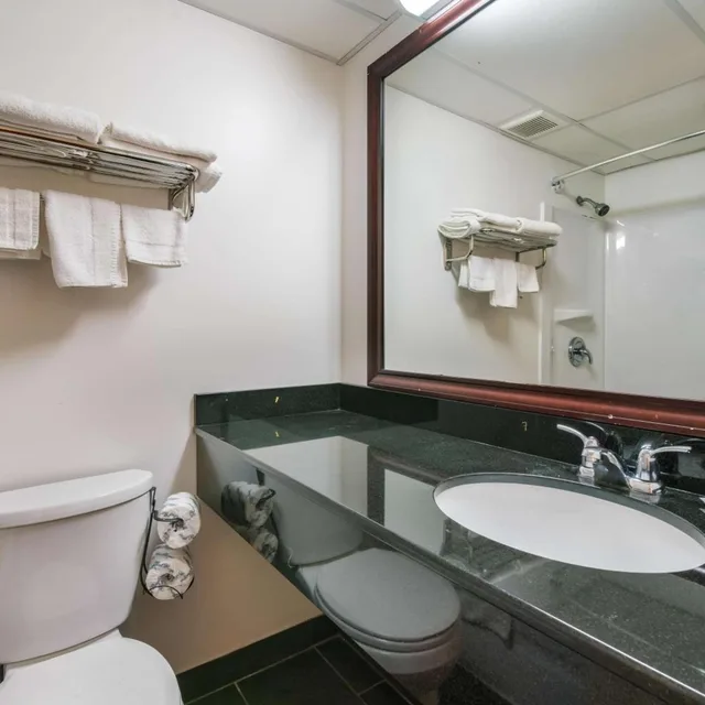 Room, King Bed, Accessible, Motel6 Tinton Falls, NJ - Neptune 10/10
