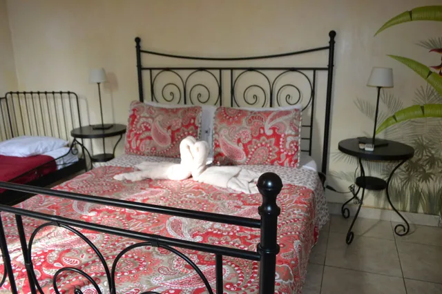 Family, Triple, 1 Queen and 1 Single Bed, The Balboa Inn Bed Breakfast 6/10