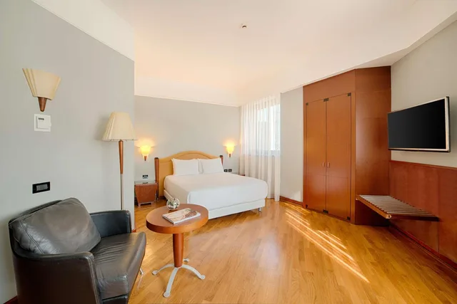 Superior, Double or Twin Bed, Xl، NH Milano Machiavelli 5/7
