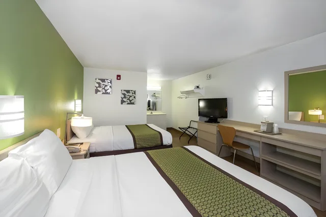 غرفة بسريرين مزدوجين، American Inn 1/1