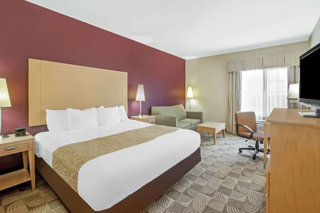 غرفة بسرير كينج، La Quinta Inn And Suites By Wyndham Tucumcari 2/4