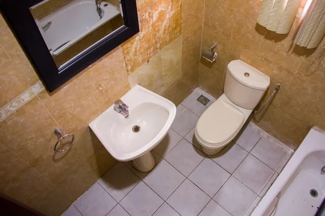 Executive, Suite, King Bed, Tivoli Residence & Bar 10/10