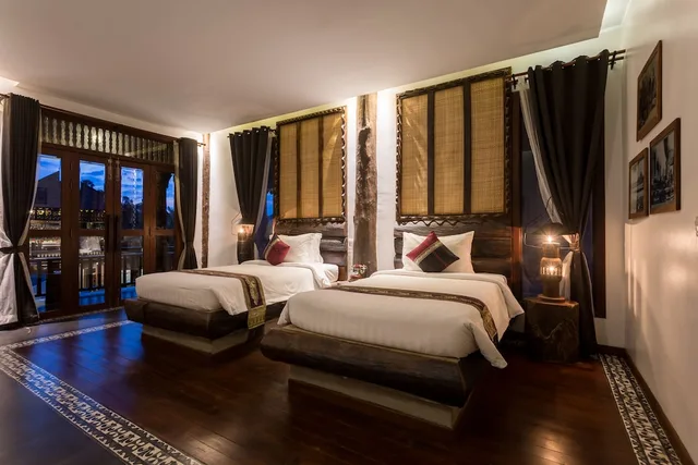 فيلا ملكية بستة أسرّة وسريرين كينج، JAVA WOODEN VILLA 4/5
