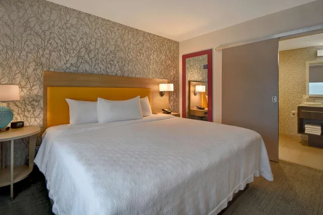 1 Bedroom, Suite, King Bed, Sofa, Home2 Suites by Hilton Eau Claire South 1/3