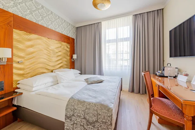 Vice President, Superior, King Bed, Hotel Josefshof am Rathaus 2/10