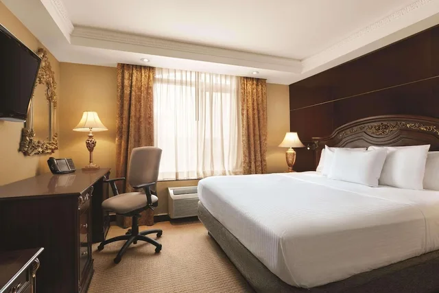 جناح استوديو بسرير كينج لذوي الإعاقة، Radisson Hotel Toronto Airport West 1/5