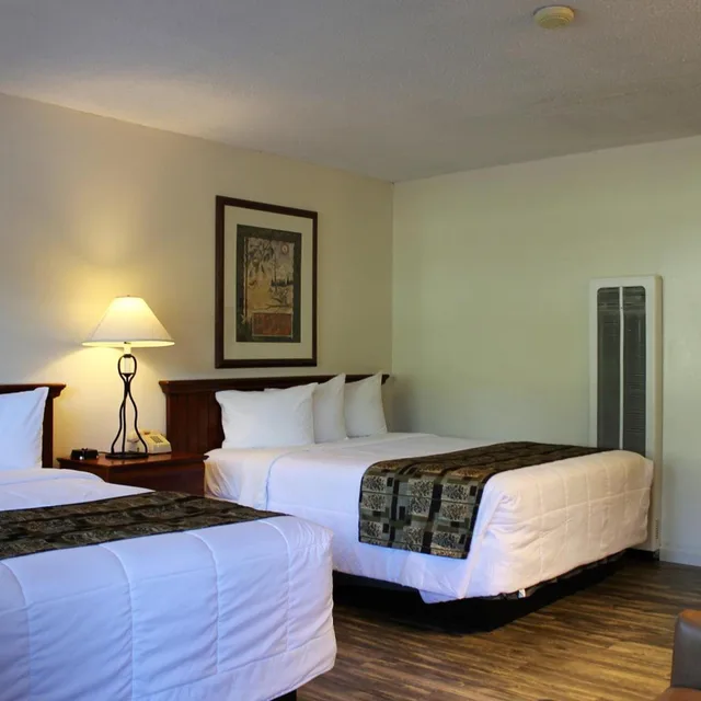 غرفة بسريرين كوين، Big Pines Mountain House 7/10