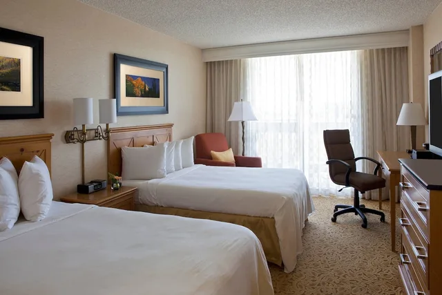 غرفة بسريرين مزدوجين لذوي الإعاقة، Marriott Denver West 1/2