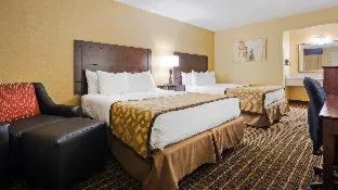Room, King Bed, Sofa, Best Western Green Tree Inn 3/10