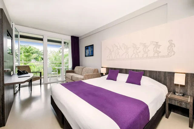 Superior, Queen Bed, Lagoon View, Sofa، Hotel Beaurivage 5/10