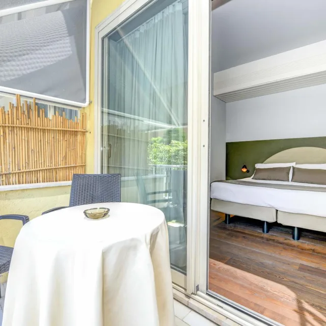 غرفة بسرير مزدوج بشرفة، Hotel City 6/8
