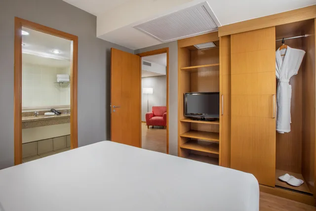 غرفة قياسية بسرير كينج، Brasil 21 Suites Affiliated by Melia 4/7