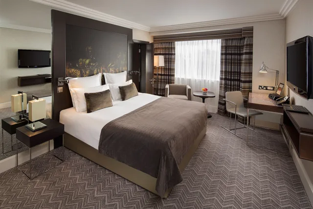 غرفة ديلوكس بسرير كينج، The Lowndes London – A Jumeirah Partner Hotel 2/10