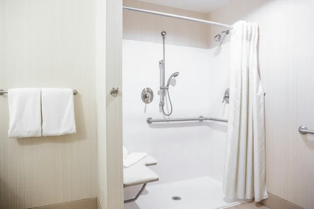 غرفة بسريرين كوين لذوي الإعاقة، Hilton Garden Inn Milwaukee Downtown 4/4