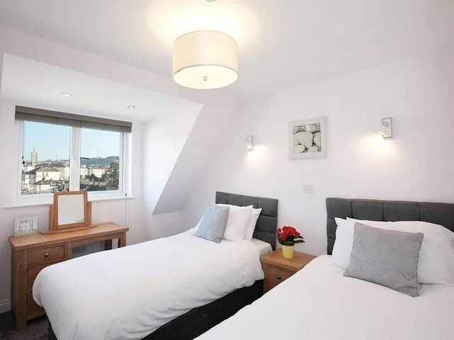 Apartment, King and Twin Beds, No Parking، Austen's Luxury Apartments 2/7