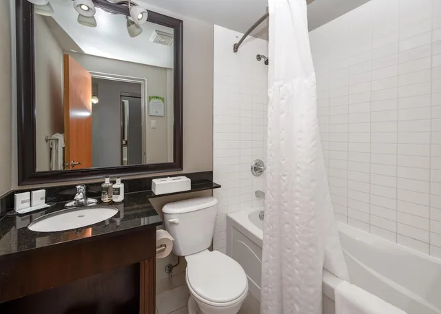 Coast, Premium, Junior Suite, Superior, Studio, 2 Queen Beds، Coast Lethbridge Hotel and Conference Centre 3/3